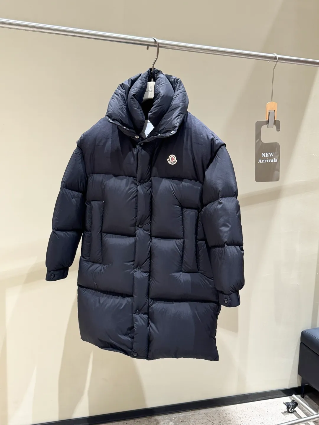 Authentic :【Original Series】（90 ） Moncler / 25𝒔𝒔 Verone ， -40℃， Same Style#T 61# Size：12345 ：Black，Khaki